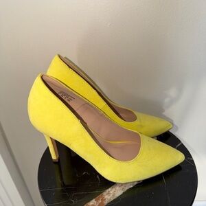 Yellow Suede Women's Pumps